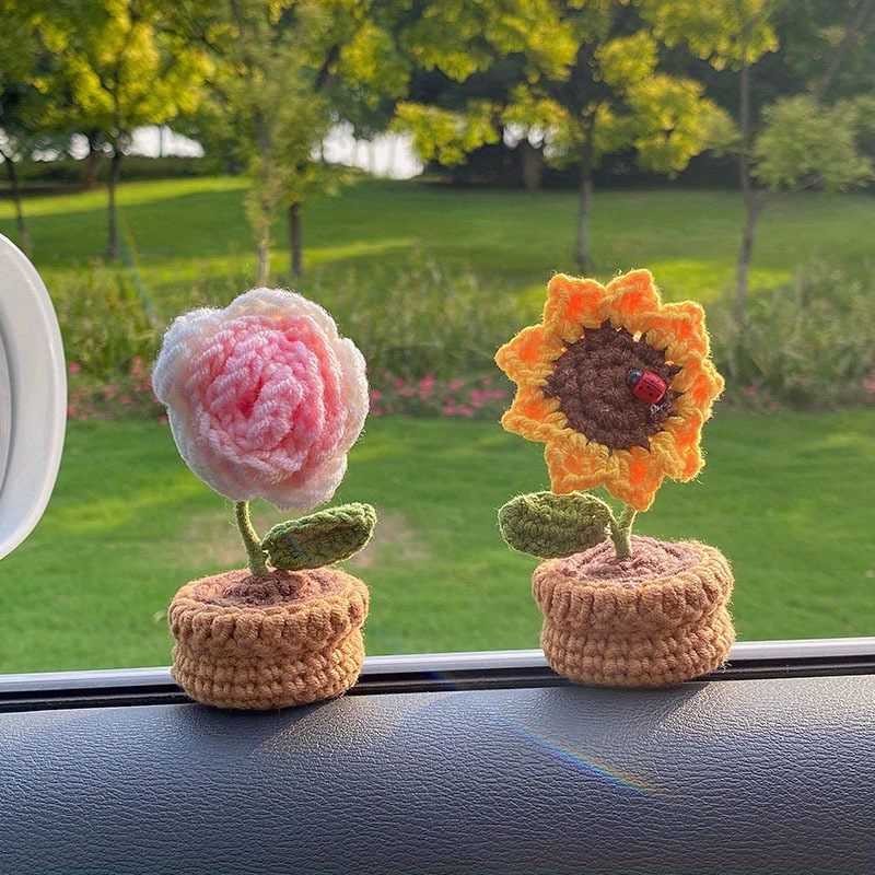 Häkelblumen Auto Armaturenbrett Dekor, kleine Blumen Wackelkopf