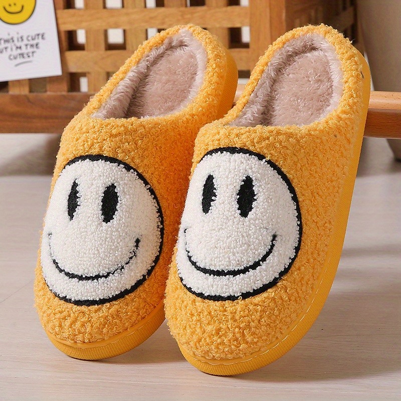 Women's Smile Face Pattern Slippers Plush Lined Slip On Shoes