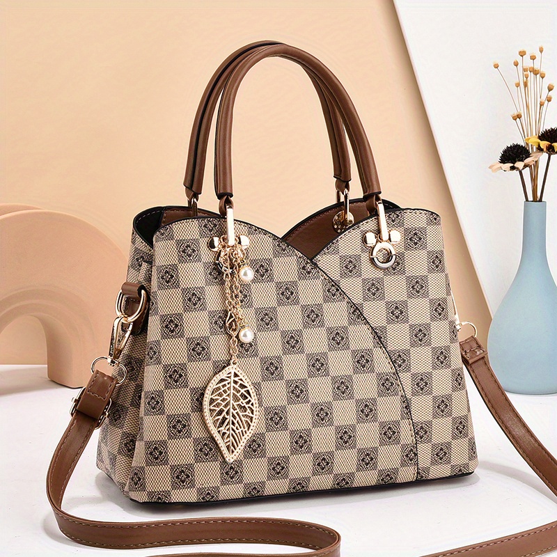 Classic handbags for ladies hot sale