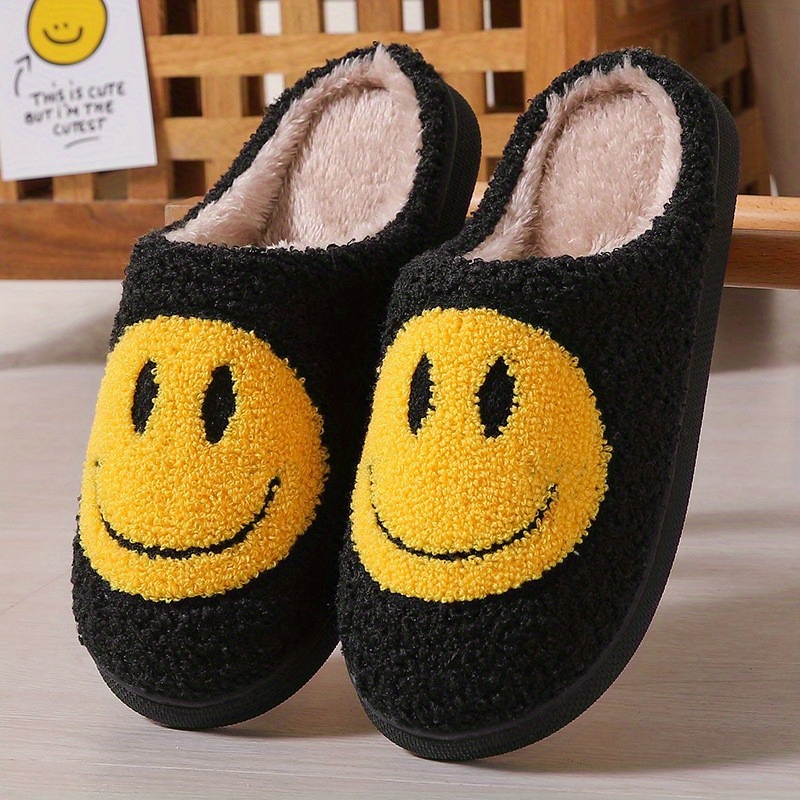 Women's Smile Face Pattern Slippers Plush Lined Slip On Shoes