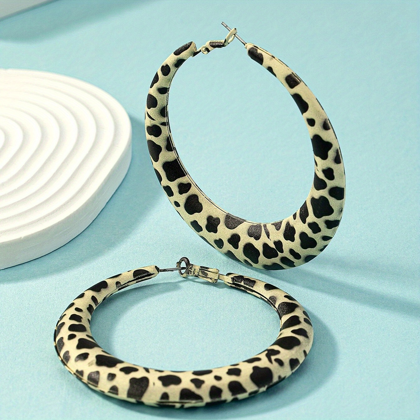 Hot Pink Leopard Pattern Hoop Earrings for Casual Style