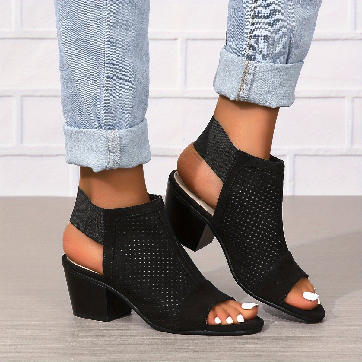 Peep toe chunky outlet heel sandals