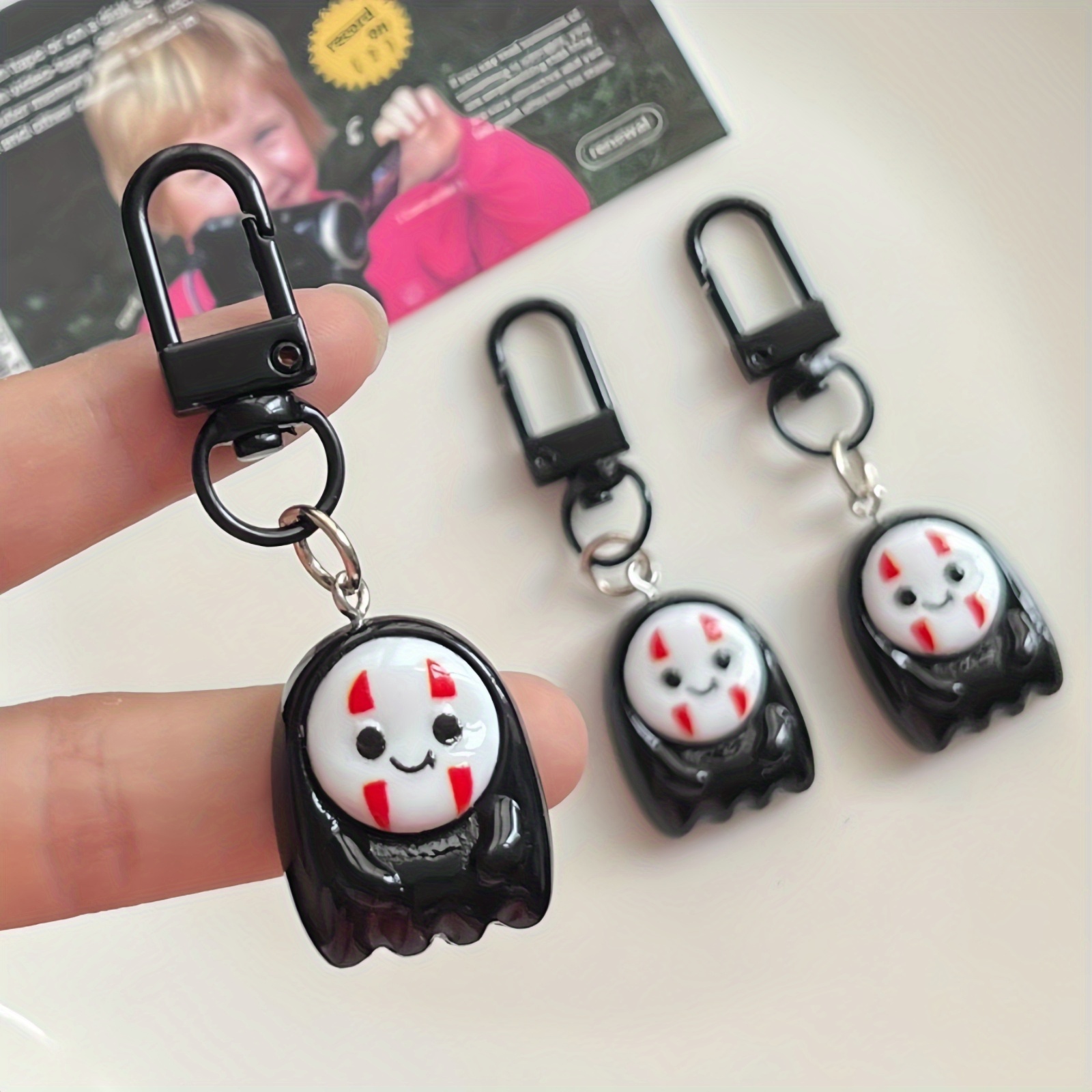 Children's Cute Faceless Male Keychain