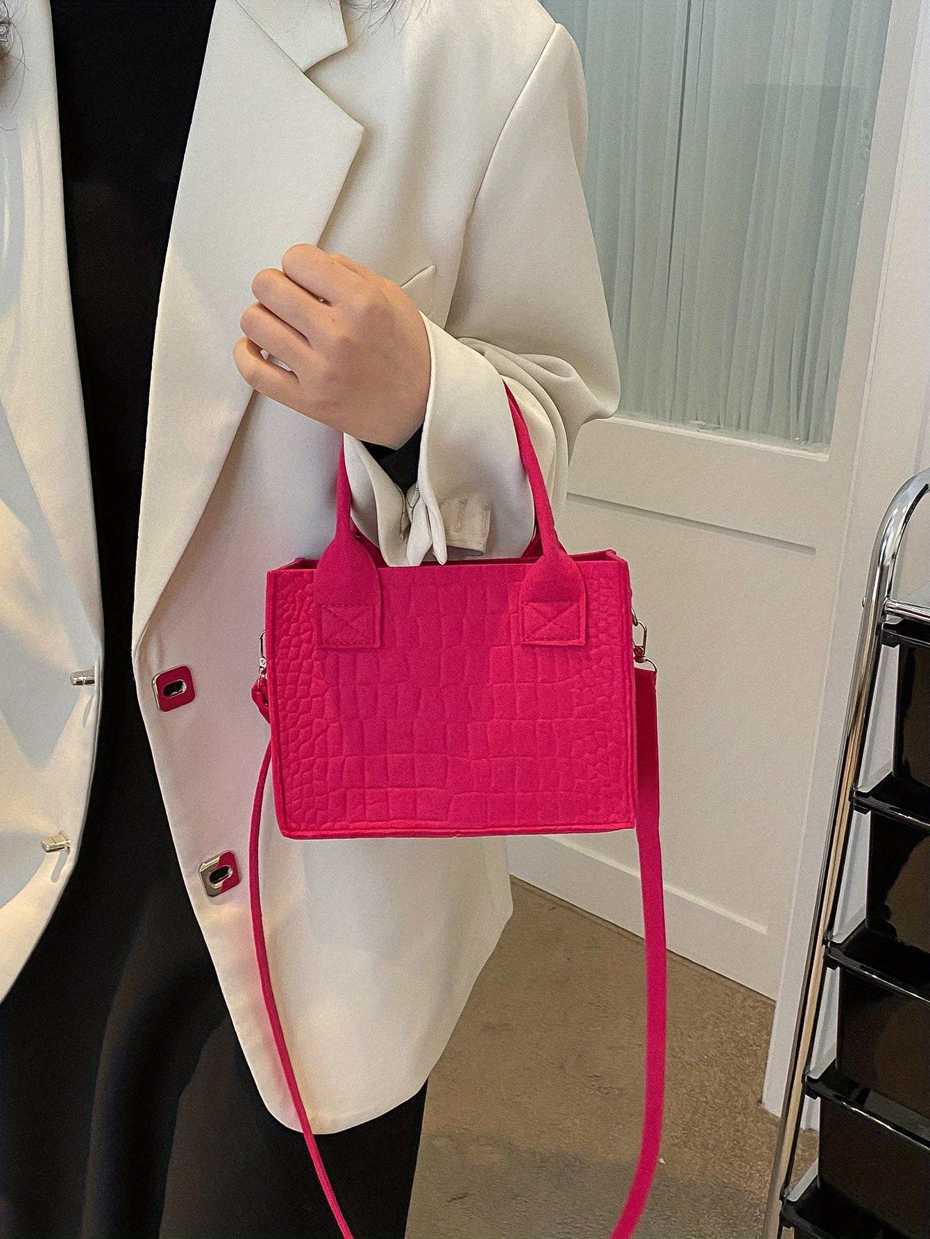 Simple Crocodile Embossed Handbag, Solid Color Satchel Bag, All-match Flap  Shoulder Bag - Temu United Arab Emirates