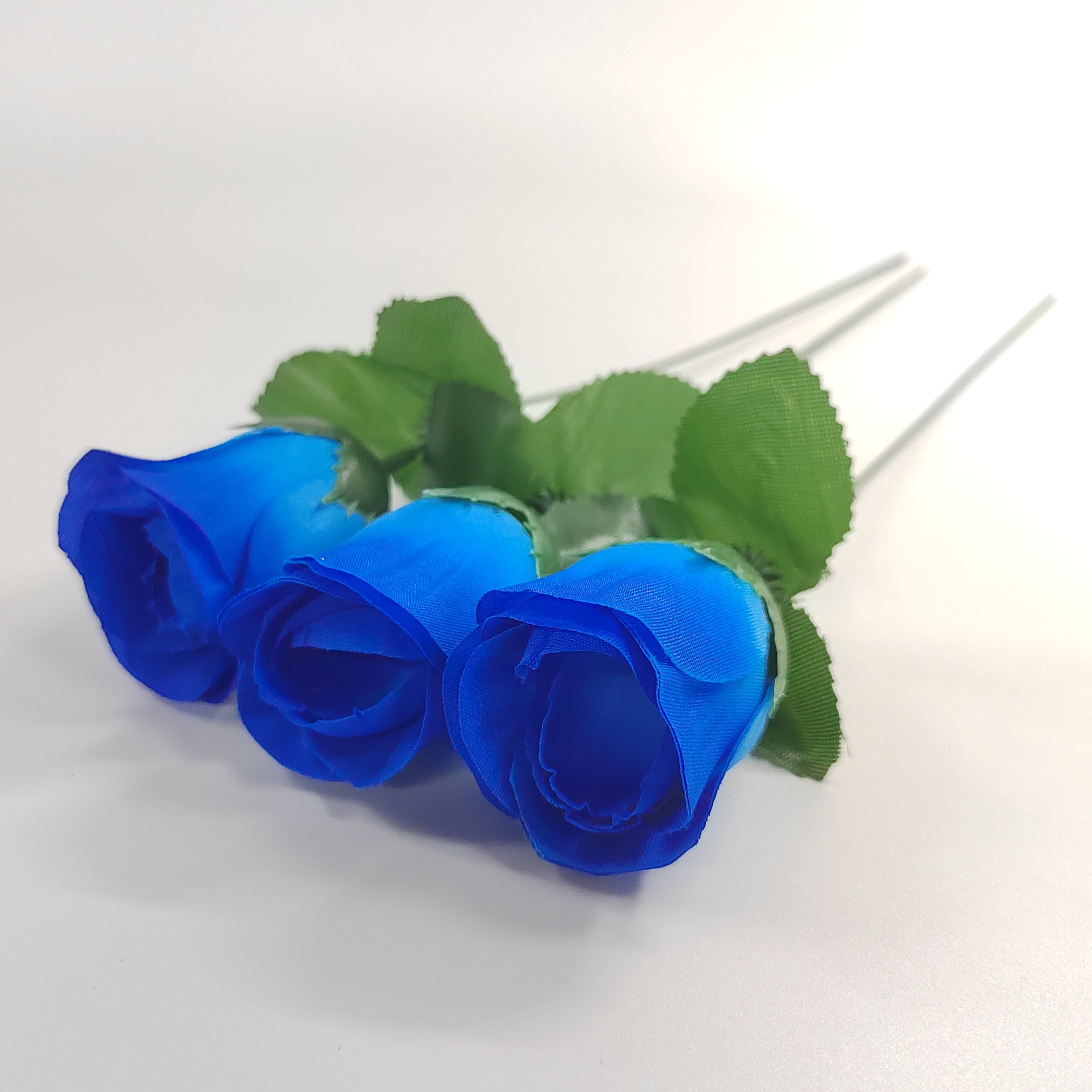 Box of 100: Artificial Rose Flower Picks, 8 Long, 3 Wide, Royal Blue, Floral  Picks, Crafting Supplies, Parties & Events, Home & Office Decor
