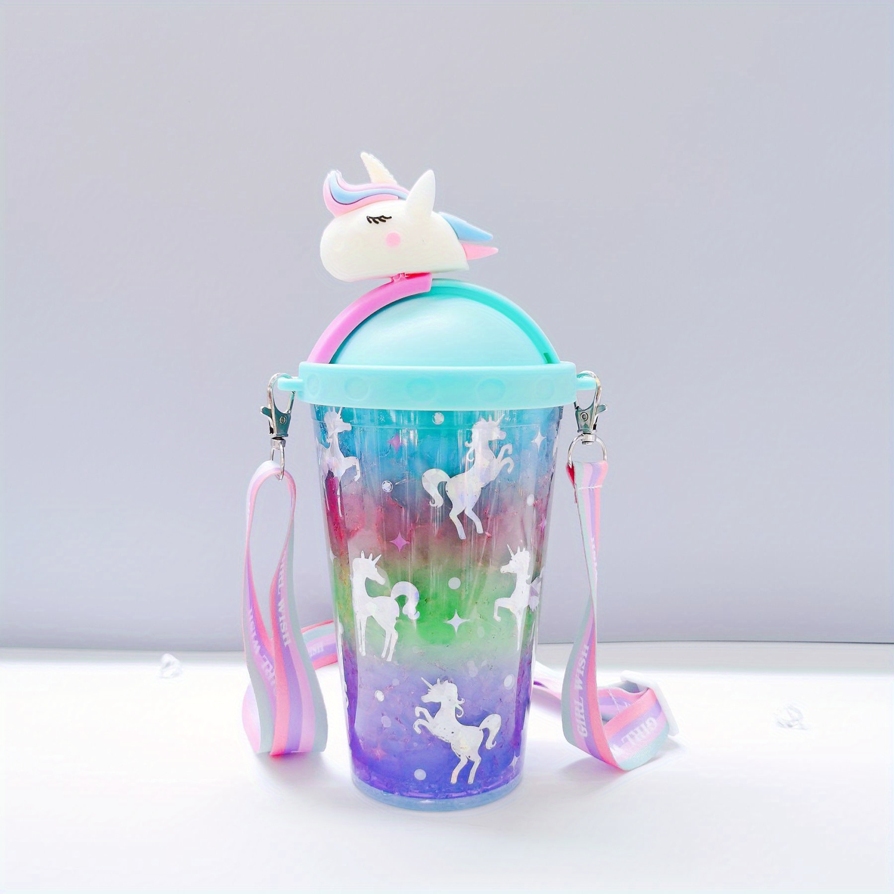 Straw Cup Child - Gobelet avec paille et sangle - 600 ml