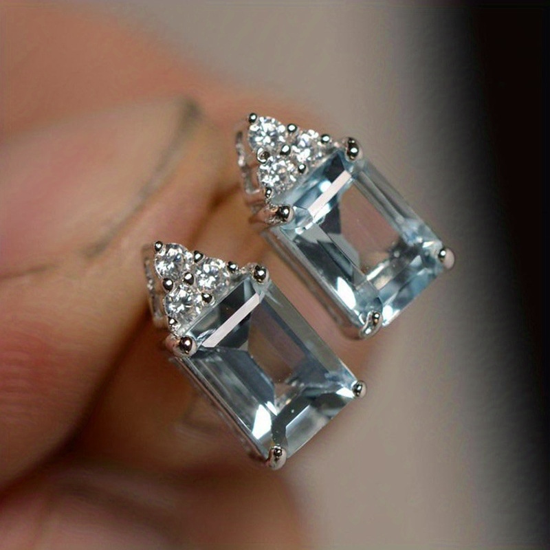 Image of Exquisite Fashionable Synthetic Jewel Earrings For Everyday Casual Jewelry For Women's Engagement Party