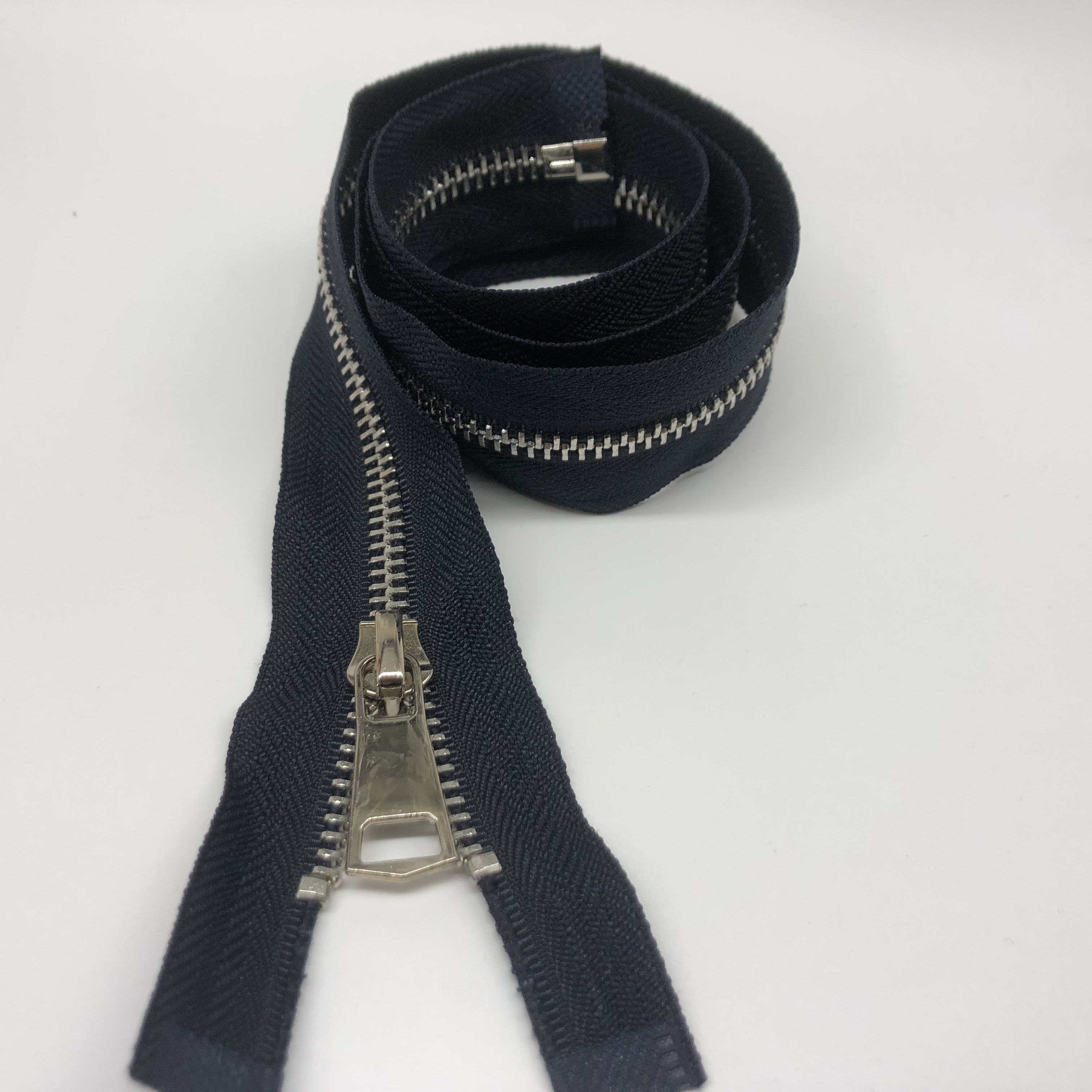 Two Way Navy Metal Separating Zipper With Silver Pull and Teeth
