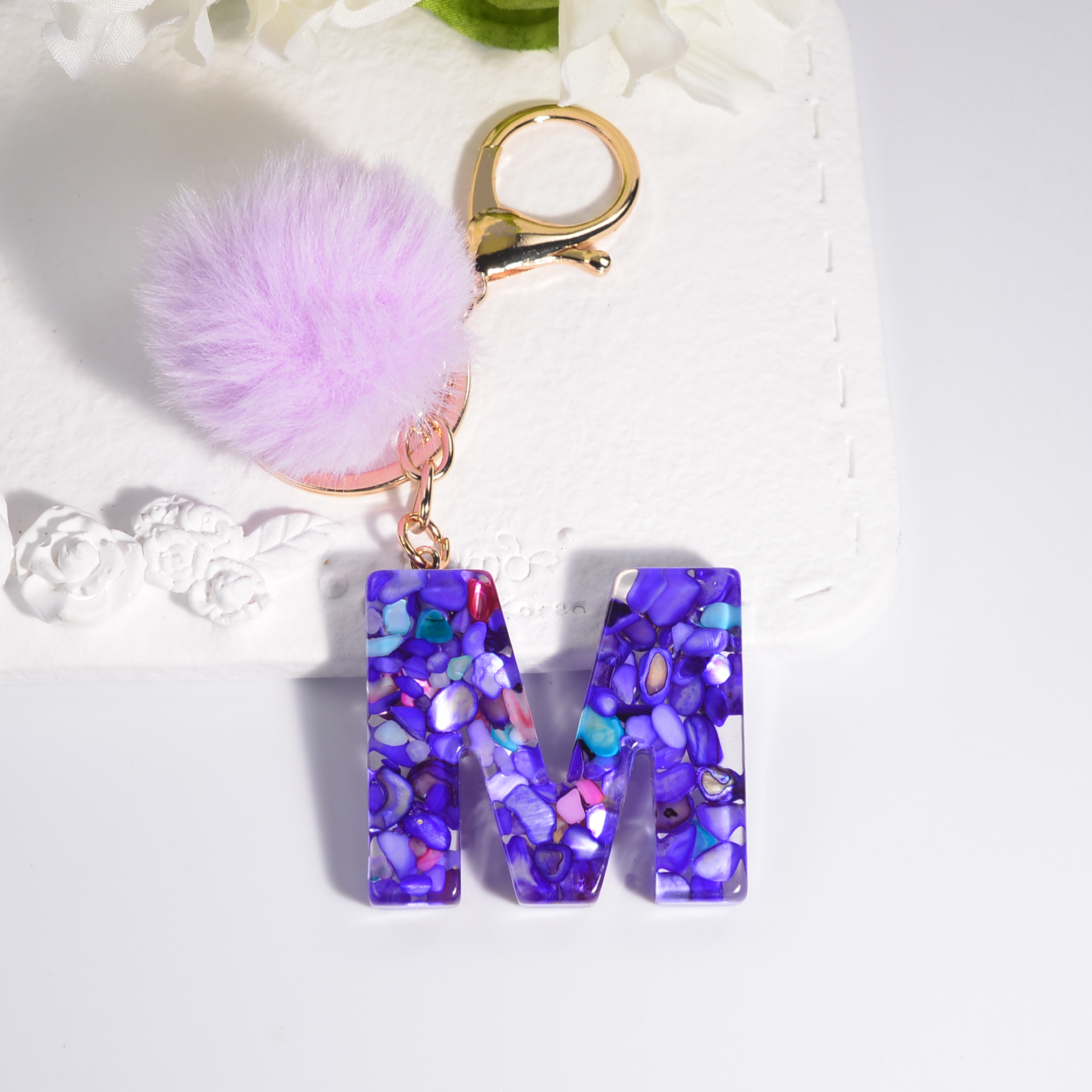 Cute Initial Keychain A-Z Letter Sparkly Glitter Key Chain Premium Bag  Charm Keychain Accessories for Women(M keychain, 5-colorful) at   Women's Clothing store