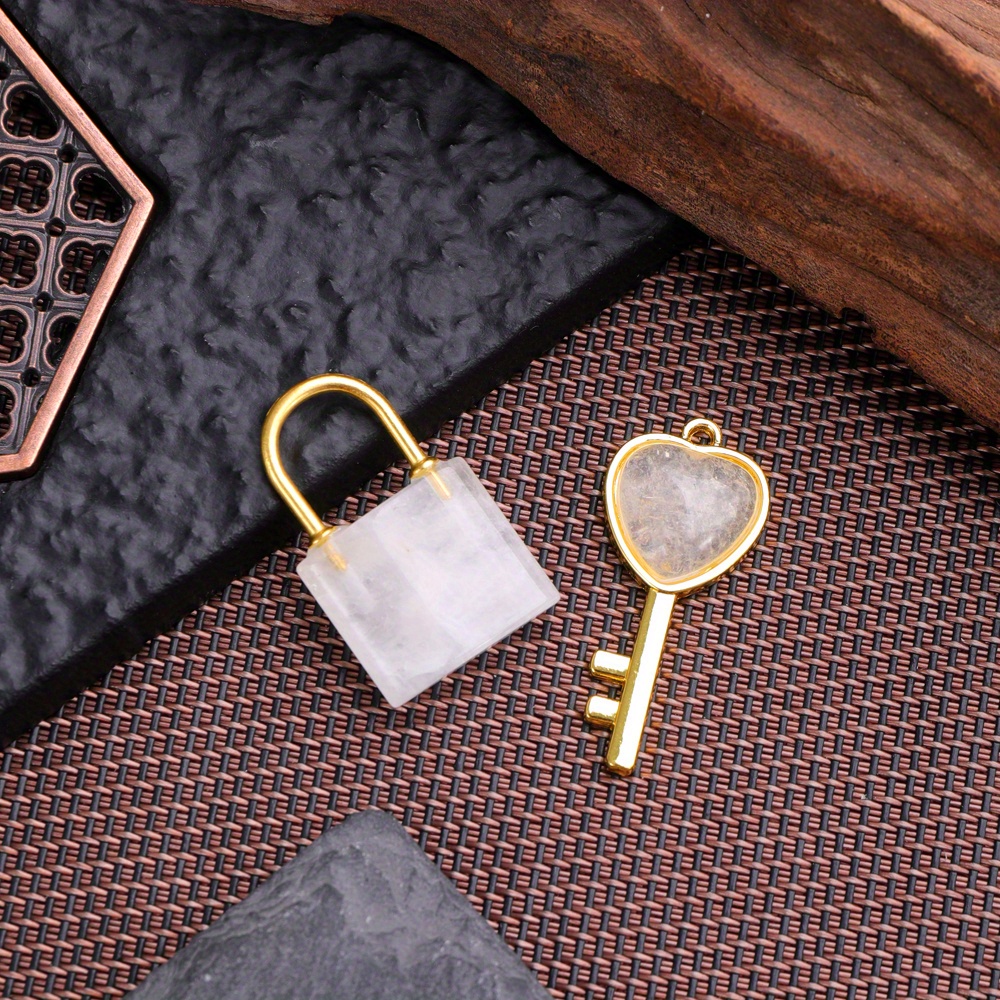 Natural Crystal Couple Lock Pendant Set Heart Shaped Key Pendant Couple  Necklace Pendant Piece Crystal Tiger Eye Stone Amethyst Lock Pendant Set -  Temu Austria