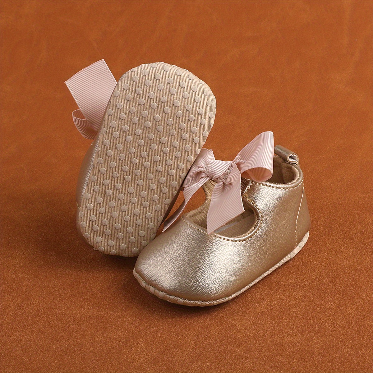 Zapatos dorados para online bebe niña