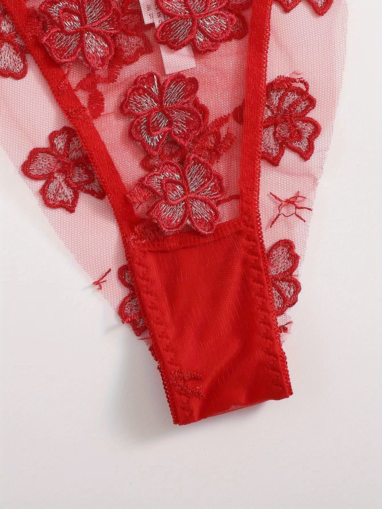 Sexy Floral Embroidery Lingerie Set Sheer Unlined Bra And Mesh Thong