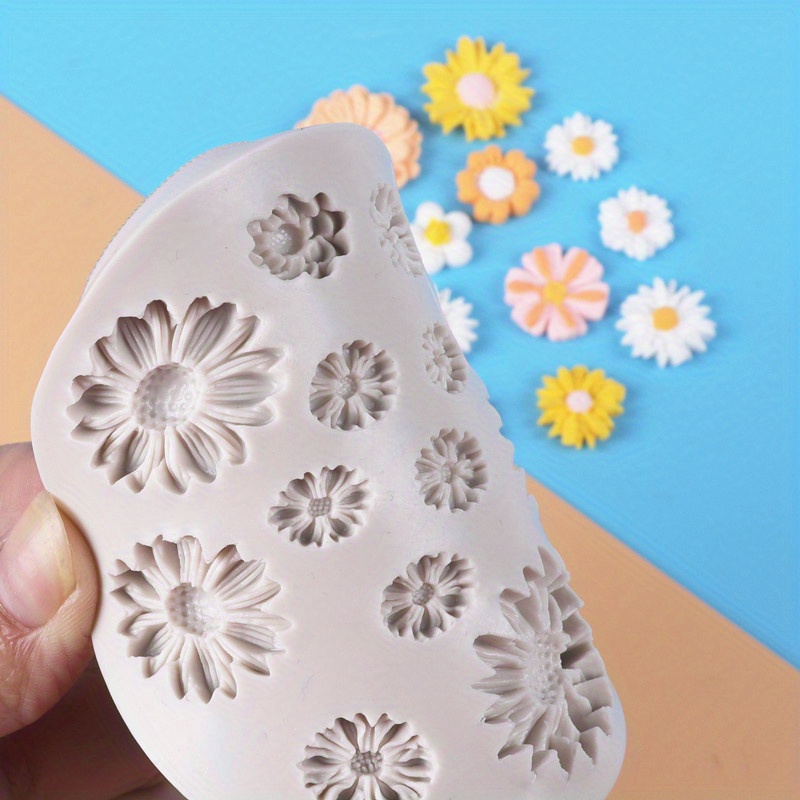 1pc mini daisy 3d flower silicone molds fondant craft cake candy chocolate   ice pastry baking tool resin mould details 1