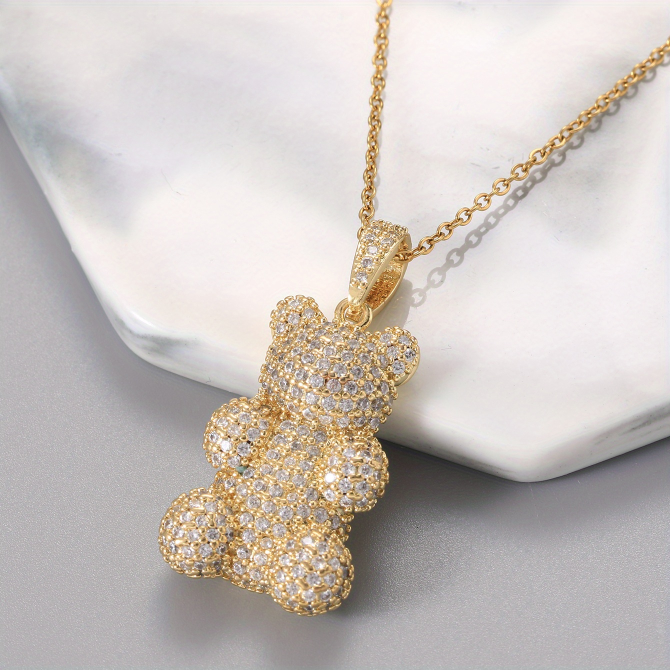 Collar Colgante Chamán Precolombino - Chapado En Oro 24k, Hecho A Mano En Colombia, Con Sombrero