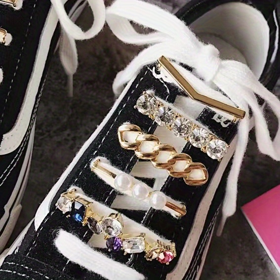 Fibbie in strass per scarpe da ballo. Abbellite le vostre scarpe da ballo  con un po' di bling!