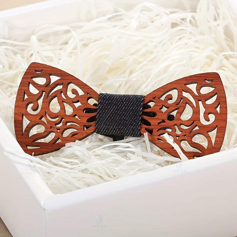Fashion Wooden Bow Tie Vintage Adjustable Strap Bowtie Engraved Natural Wood Neck Tie Unisex Gifts For Men