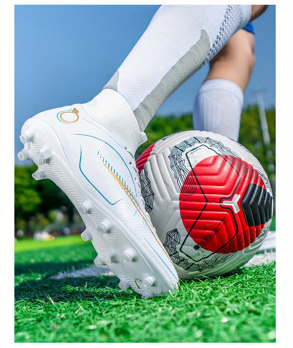 Botas Fútbol Niños Cómodas Botas Entrenamiento Impermeables al Aire Libre  Zapatillas Fútbol Profesional Zapatillas Fútbol para Niñas Botas de Fútbol  AG Spikes Blanco EU35 : : Moda