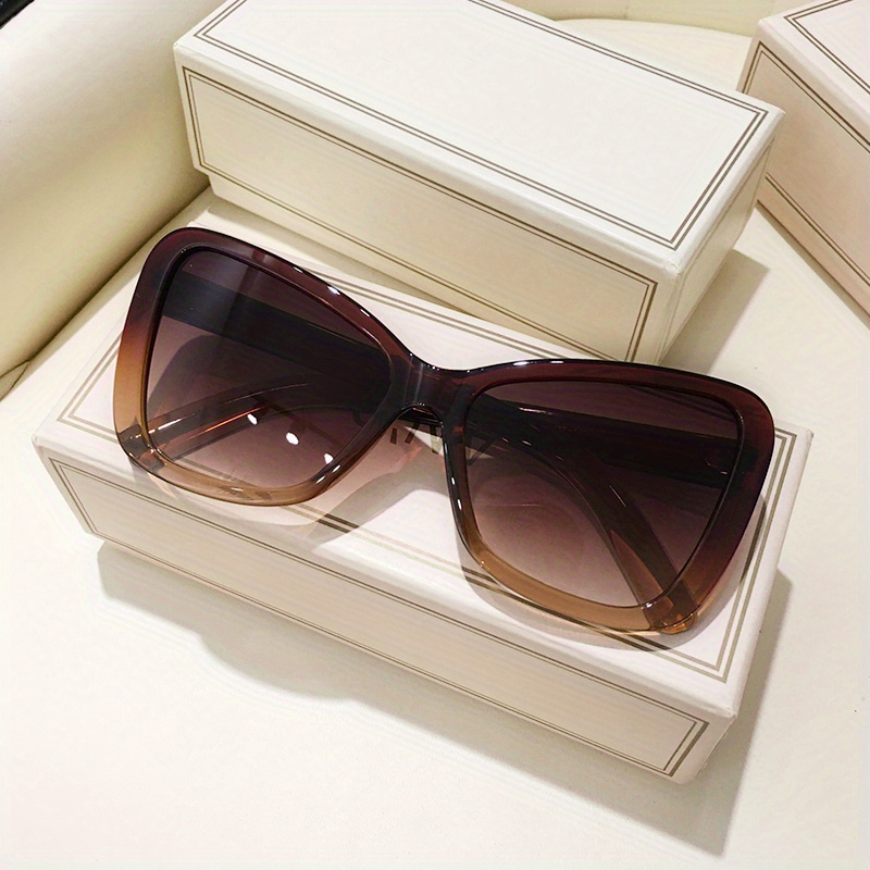 Louis Vuitton, Accessories, Louis Vuitton The Party Sunglasses