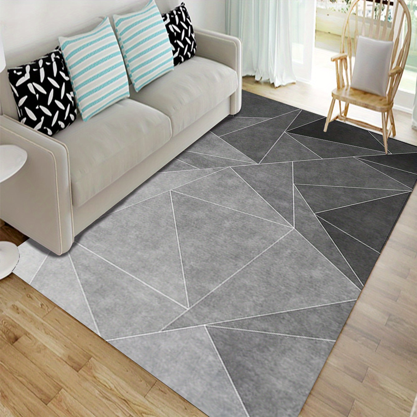 Modern Geometric Velvet Rug - Soft & Non-slip Machine Washable Mat