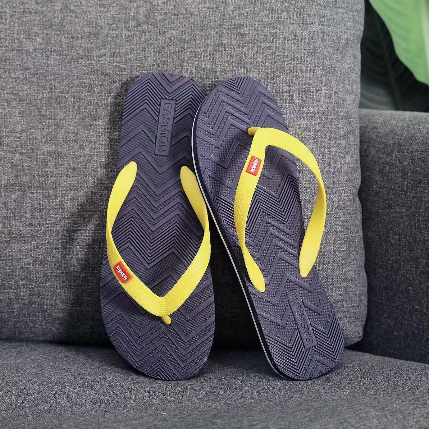 Men's Solid Color Rubber Flip Flops