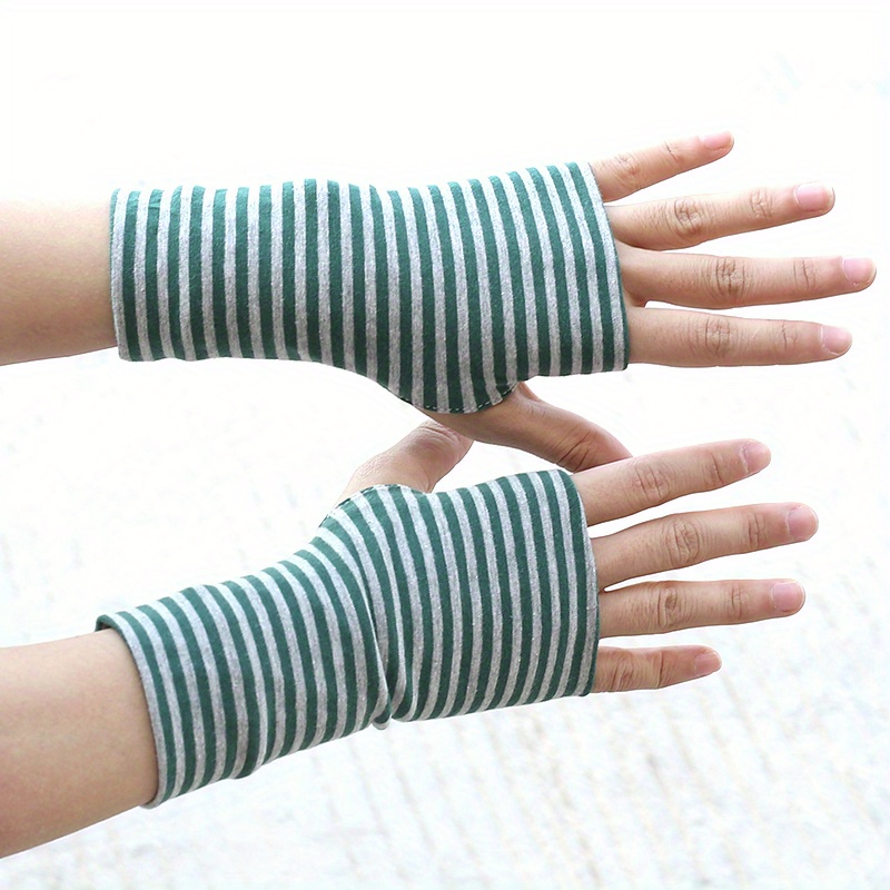 1 Pair Of Unisex Lightweight Half Finger Gloves | Black And White Striped, Stretchy And Breathable Polyester Fabric, Perfect For Outdoor Activities And Autumn