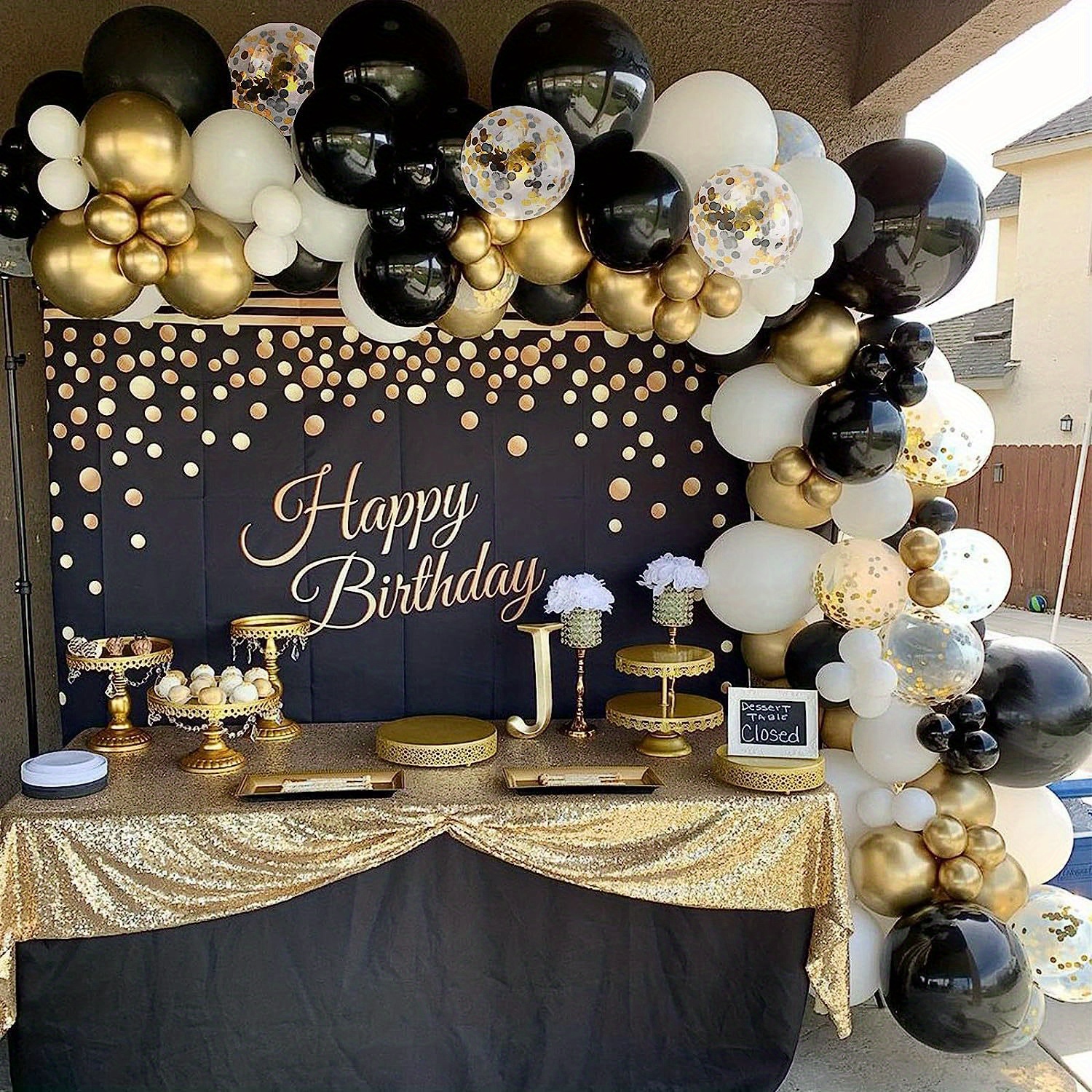 RUBFAC Kit de arco de guirnalda de globos negros y dorados, globos de  fiesta de Año Nuevo con globos de confeti negro y dorado para decoraciones  de