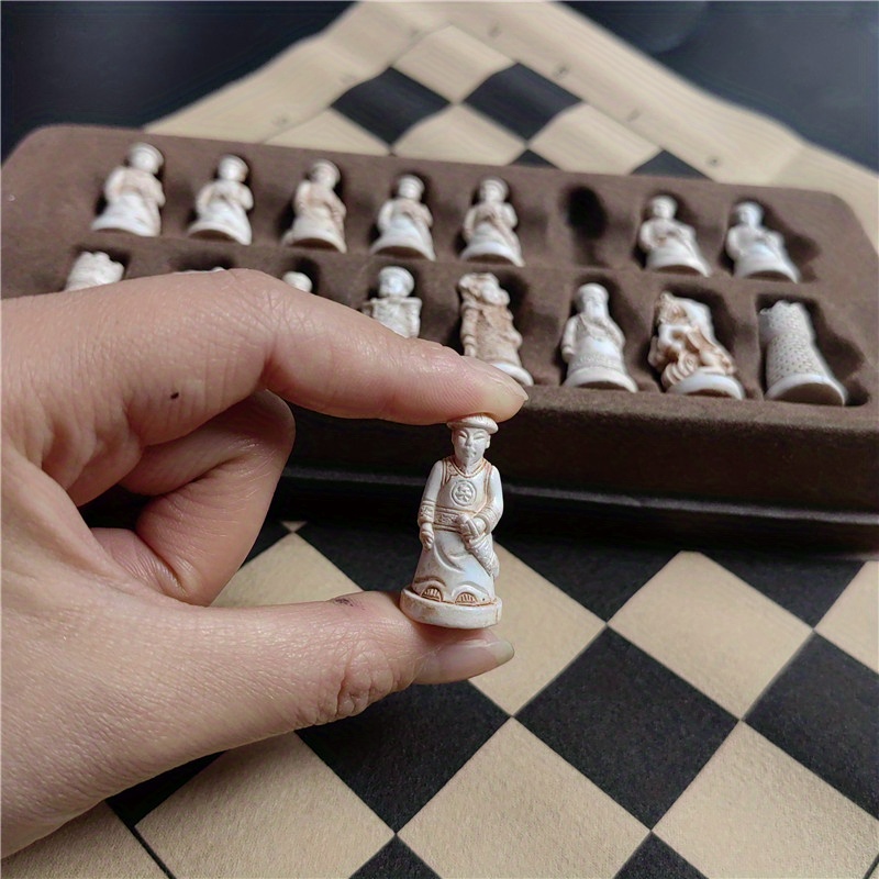 Antique Chess Large Chess Pieces Artificial Leather Chessboard Resin Chess  Pieces Character Modeling Gift Entertainment Game Box - Temu