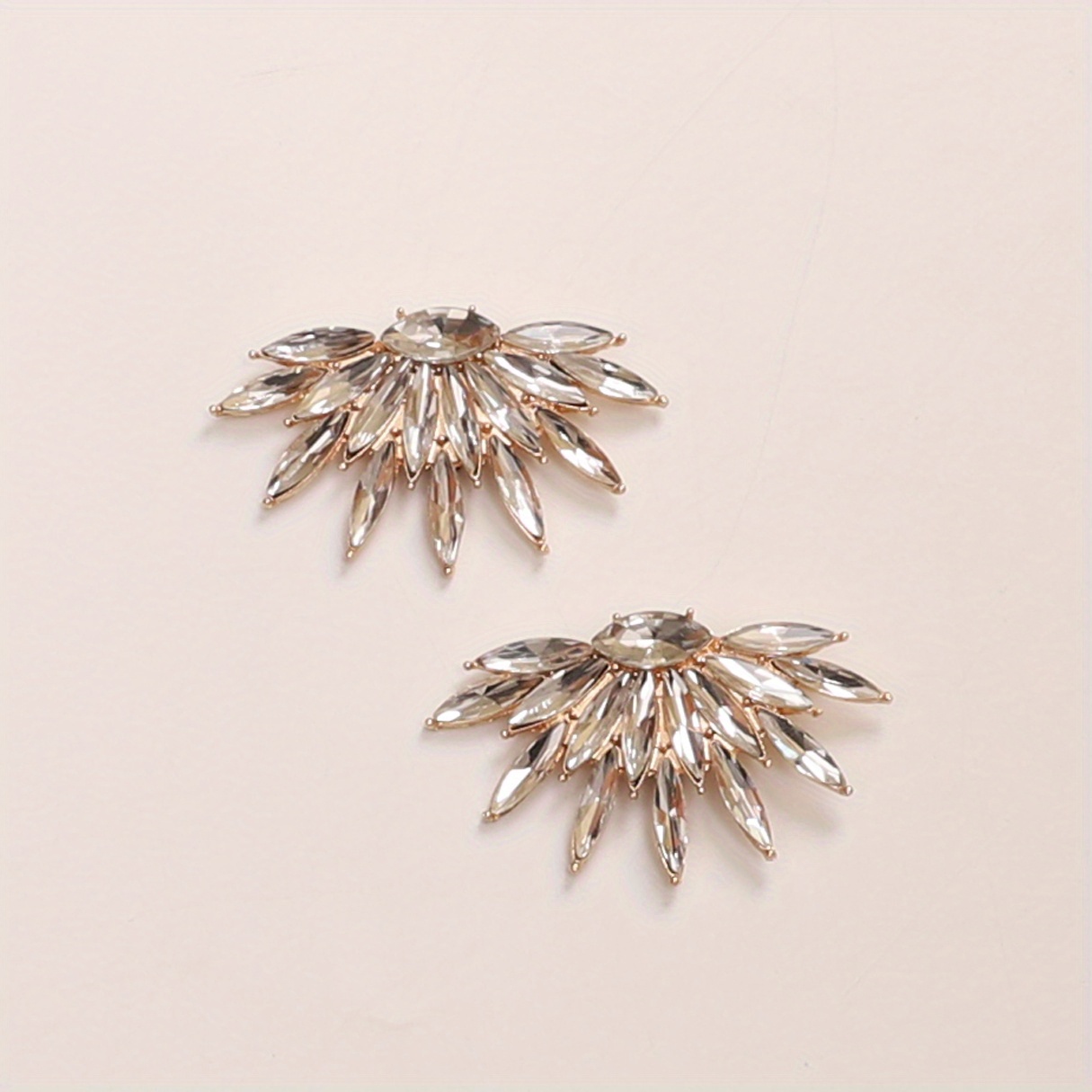 1 Pair Of New Fashionable Irregular Shoe And Boot Decorations, Bag Accessories, Clothing Accessories