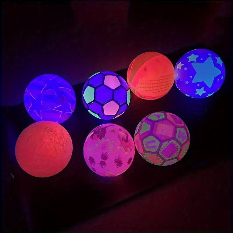  Aomiun Soccer Ball Reflective Night Glowing Light Up Flash Soccer  Ball for Indoor Outdoor Soccer Training Boys Girls Men Women (Shipped  Deflated) : Sports & Outdoors