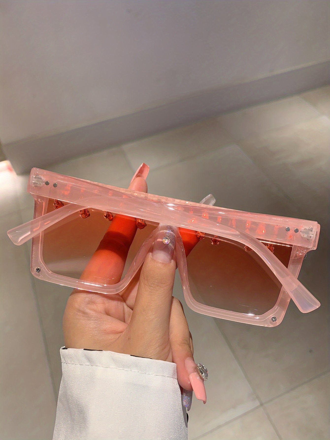 8029 - Women's Fashion Plastic Sunglasses