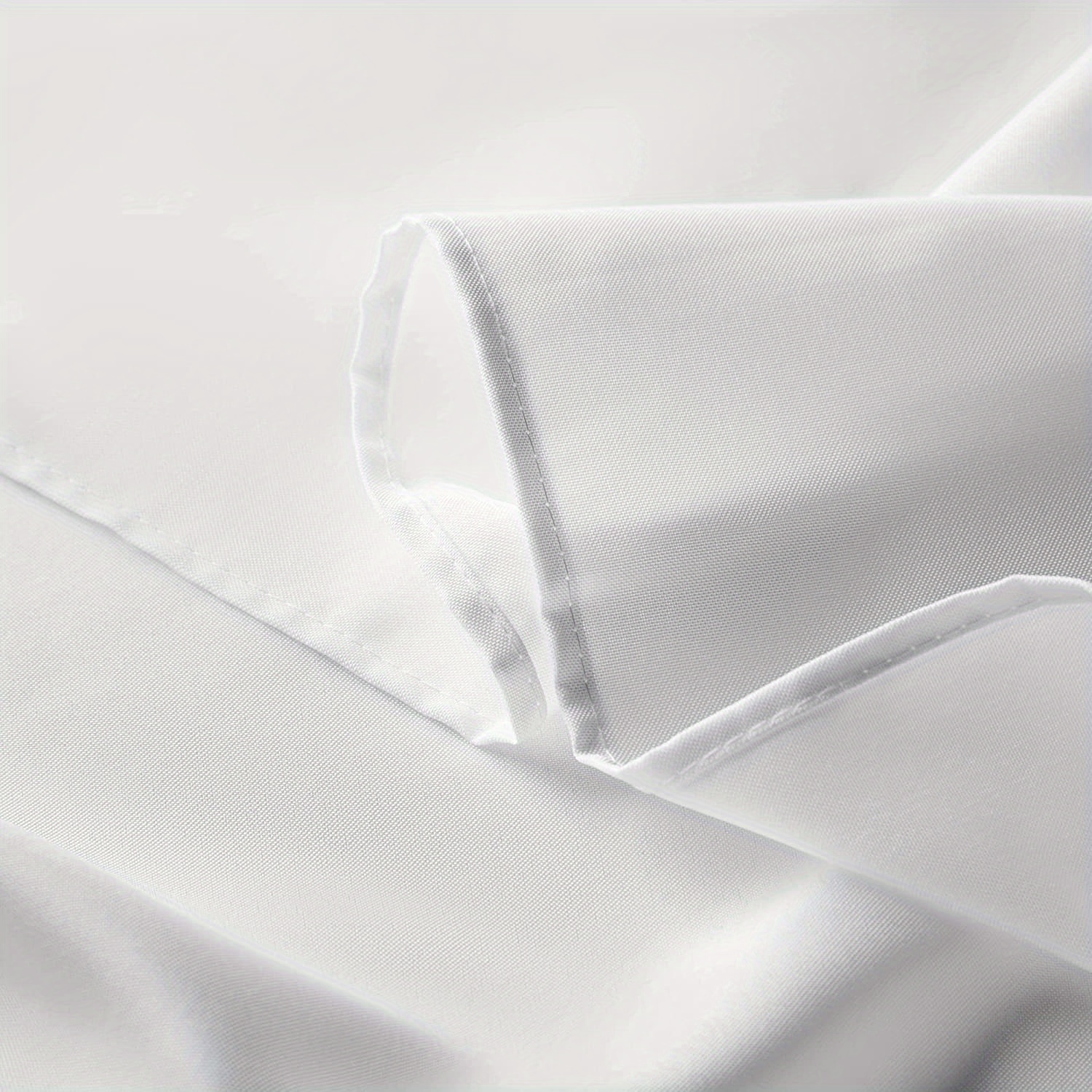 Kapwall Nappe rectangulaire blanche en polyester pour table de 1,8 m,  lavable, résistante aux taches et aux plis, idéale pour décoration de  mariage, restaurant, fête, banquet. : : Cuisine et Maison