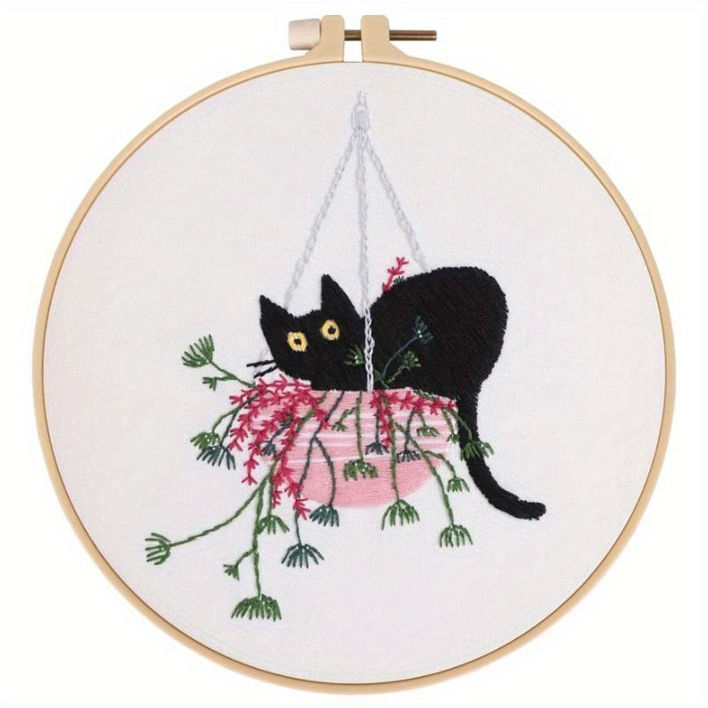 Black Cat Modern Hand Embroidery Kit 20cm