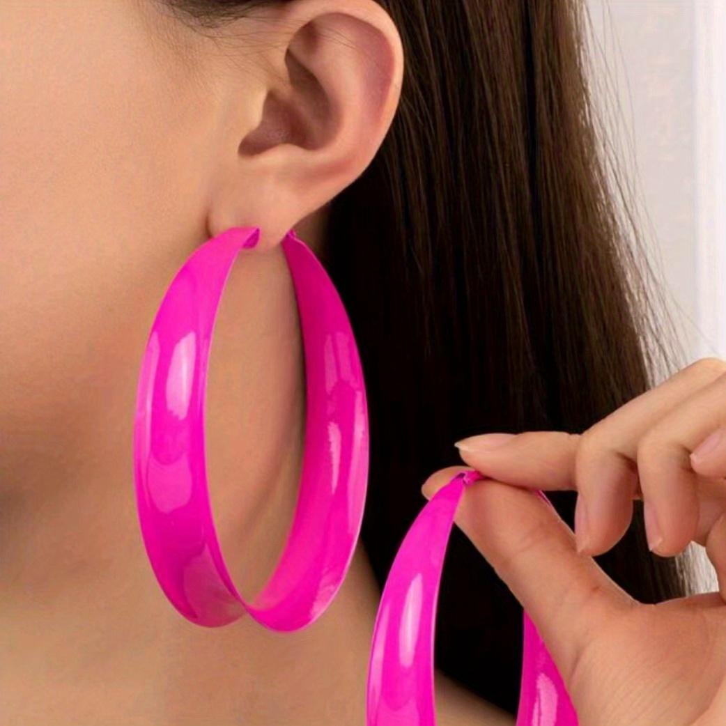 A Pair Of Rose-red Fashionable Classic Large Earrings