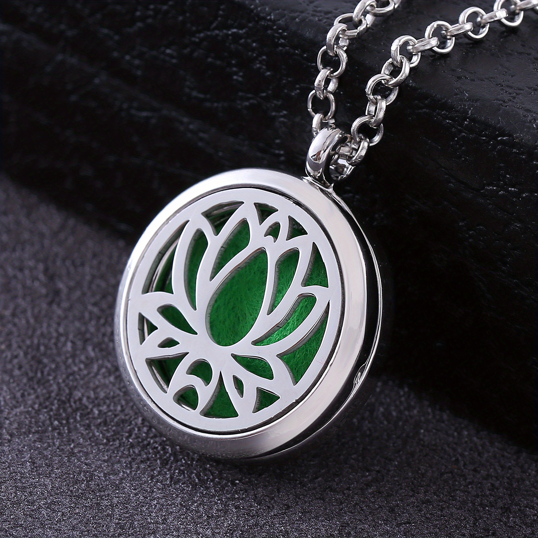 Aroma Diffuser Necklace with Stainless Steel Locket