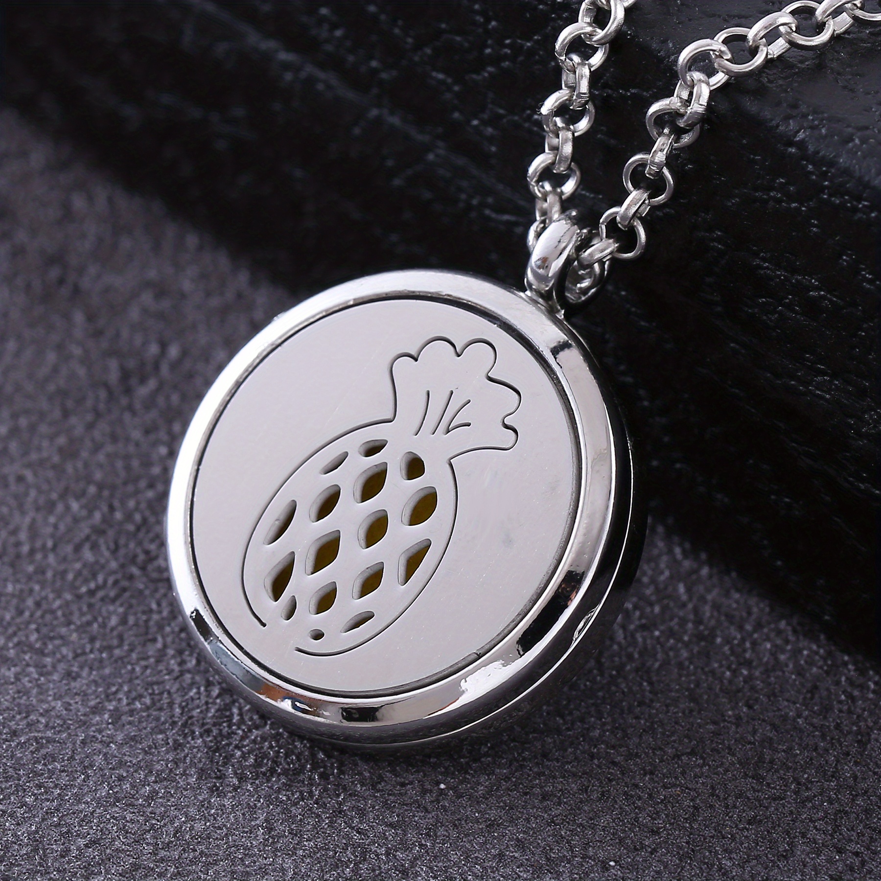 Aroma Diffuser Necklace with Stainless Steel Locket