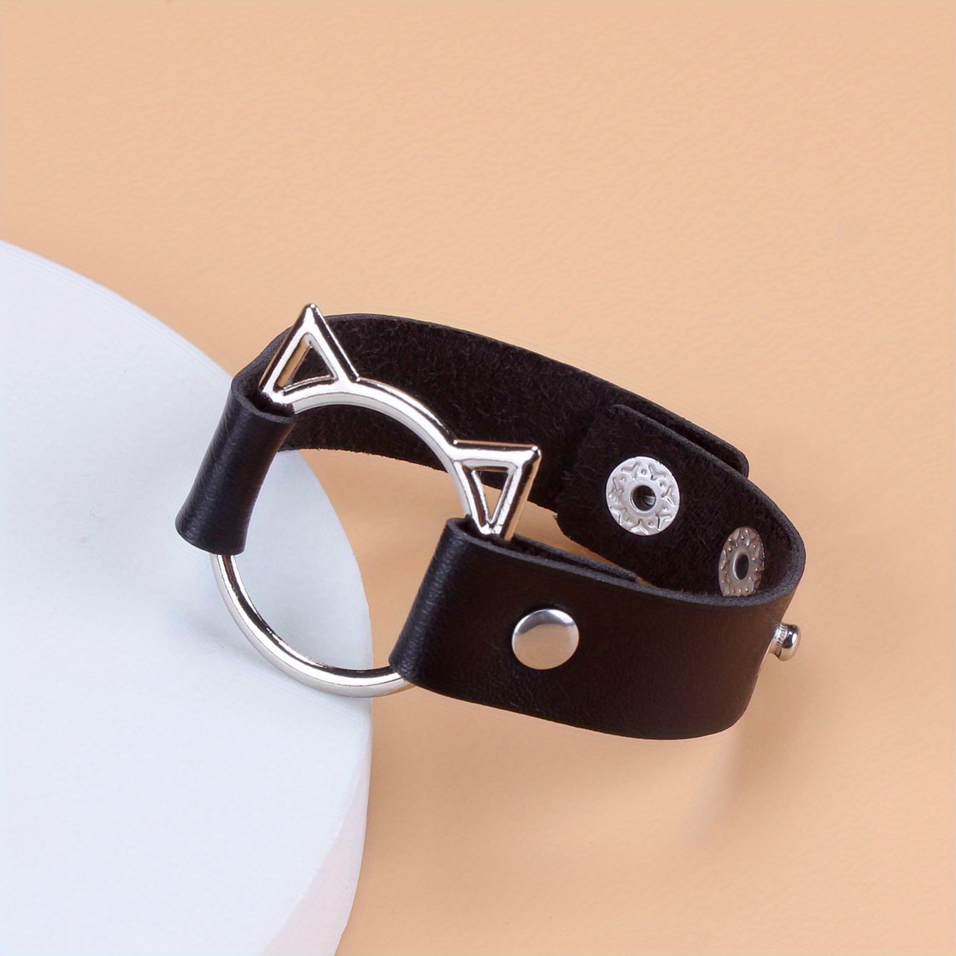 Simple Hollow Cat Head Pu Leather Bracelet Punk Goth Jewelry