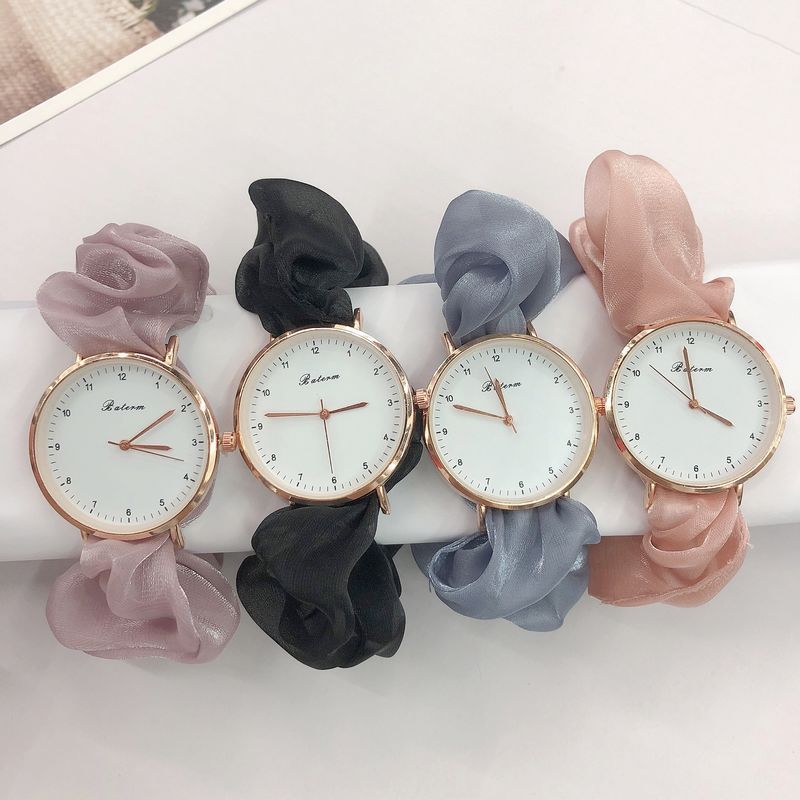 Cute Round Quartz Watch Sparkling Satin Hair Ring Strap Wrist Watch Women Casual Watch
