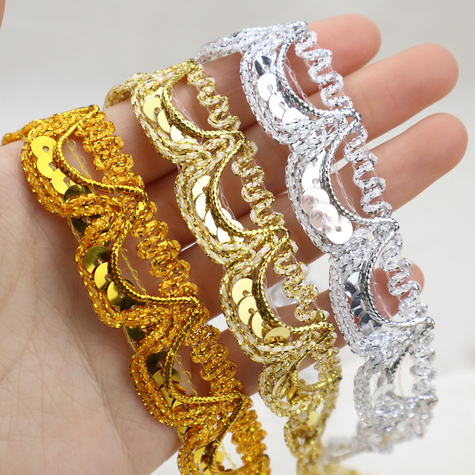 Brennar Scallop Edge Sequin Braid Trim - Gold (Sold by The Yard) | Trims by The Yard