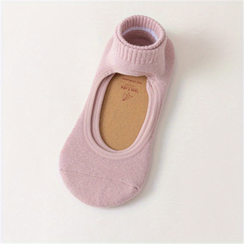 Non Slip Yoga Socks Shock Absorption Low Cut Grippers