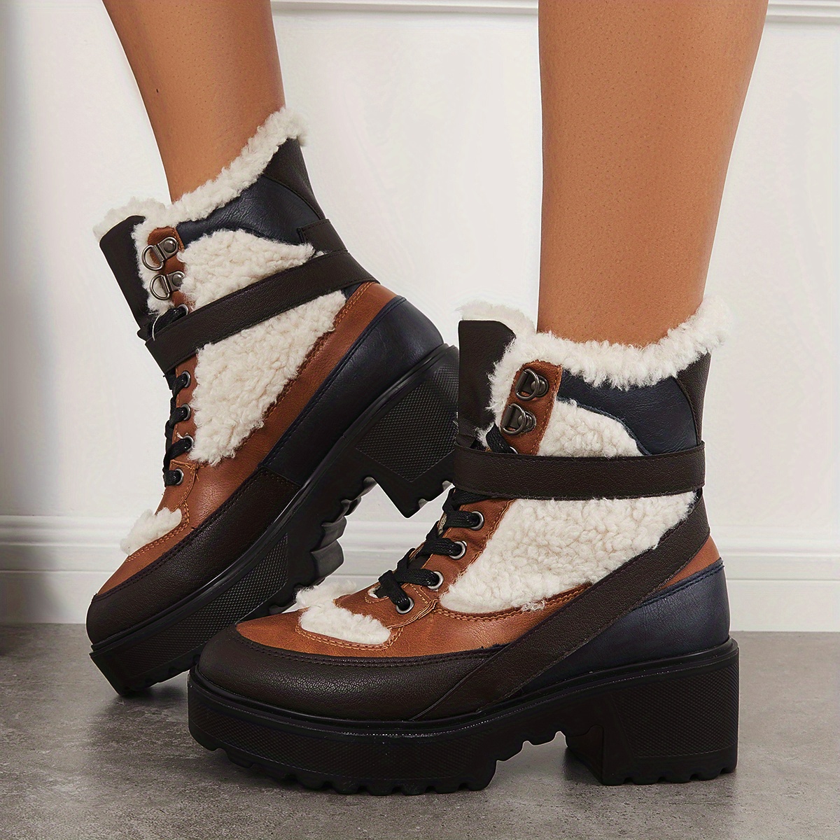 Laureate ankle leather lace up boots