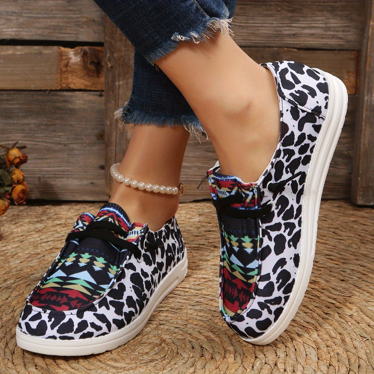 Women's Leopard Printed Canvas Shoes, Casual Round Toe Lace Up Sneakers,  Versatile Low Top Flats