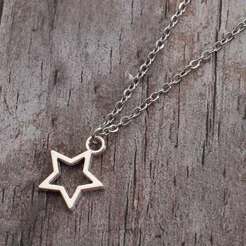 Vintage Goth Star Necklace