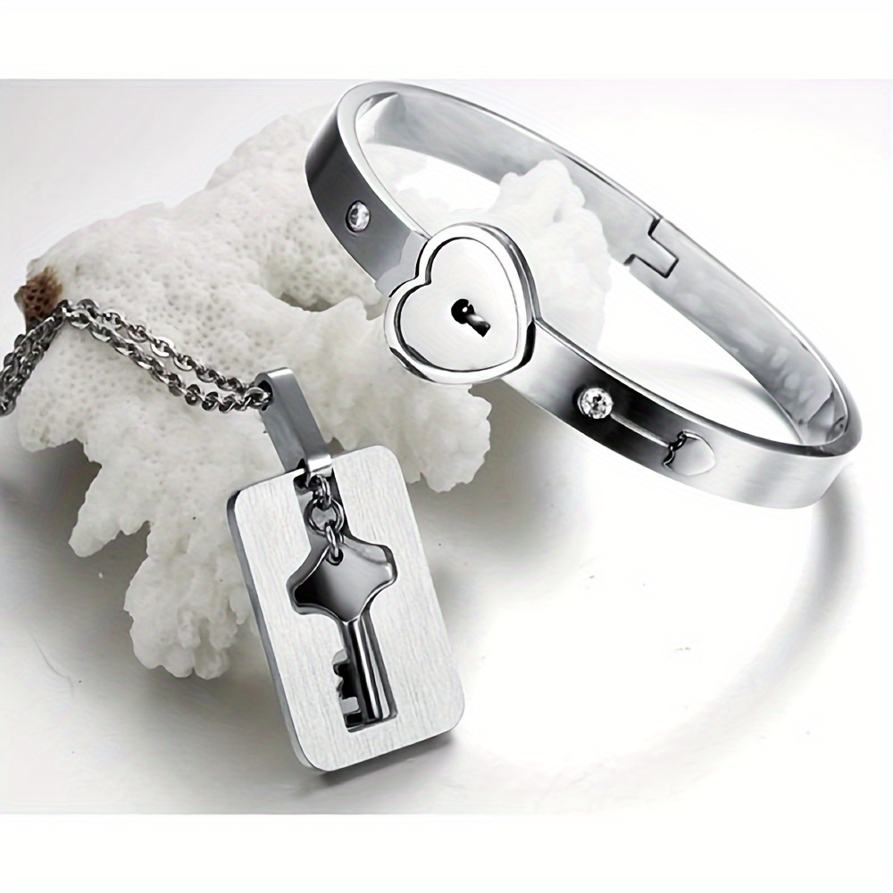 1 Pair Fashion Concentric Interlocking Key Titanium Steel Couple Bracelet  Valentine's Day Gift - AliExpress