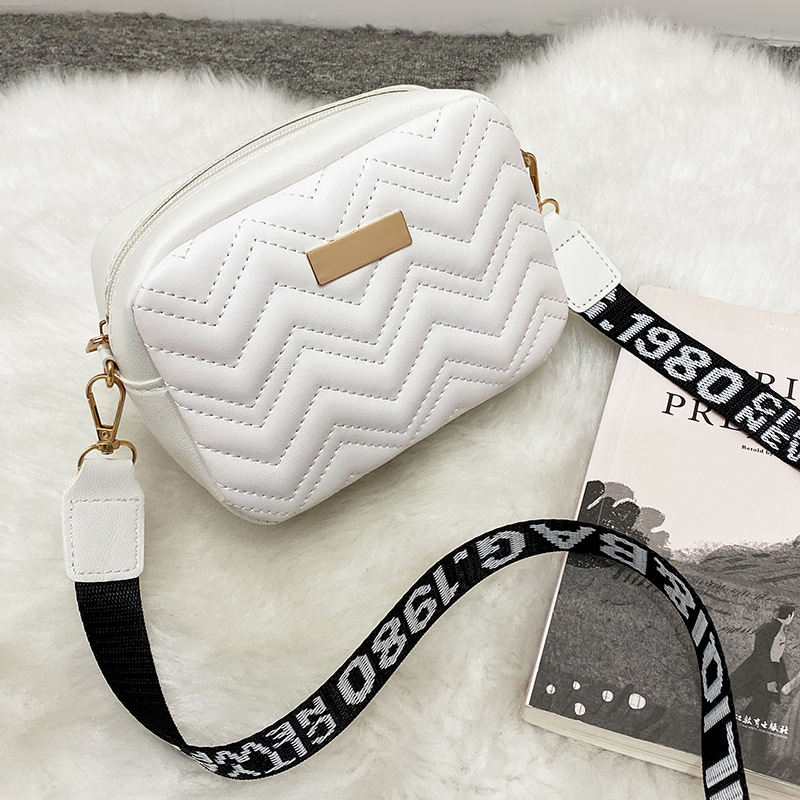 Wave Quilted Square Shoulder Bag Crossbody Bag 6
