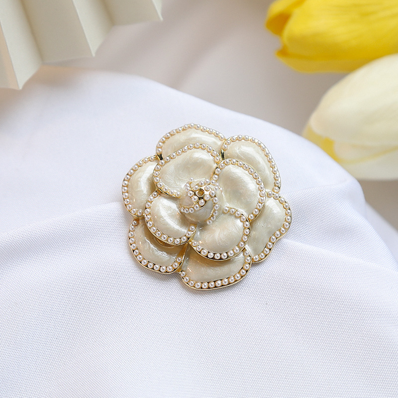 1pc Vintage Style Pearl & Rose Shaped Brooch/pin For Women's Suit Or Coat