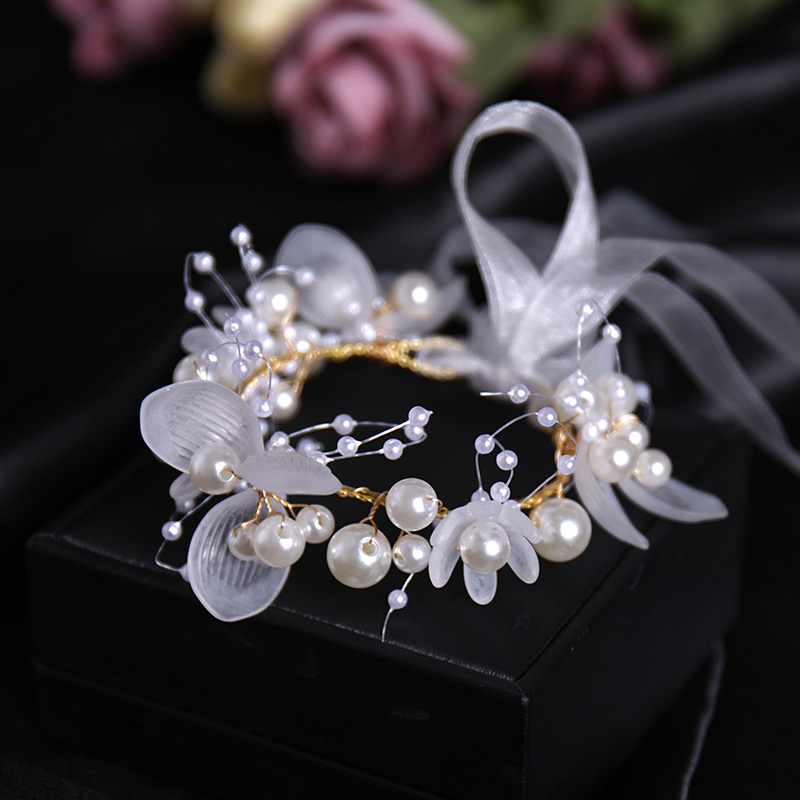 Pearls Hair Pins Set of 5, Bridal Ivory Hair Pins, Wedding Crystal  Headpiece,pearl Crystal Hair Accessories, Floral Design, Gold Hair Pins 