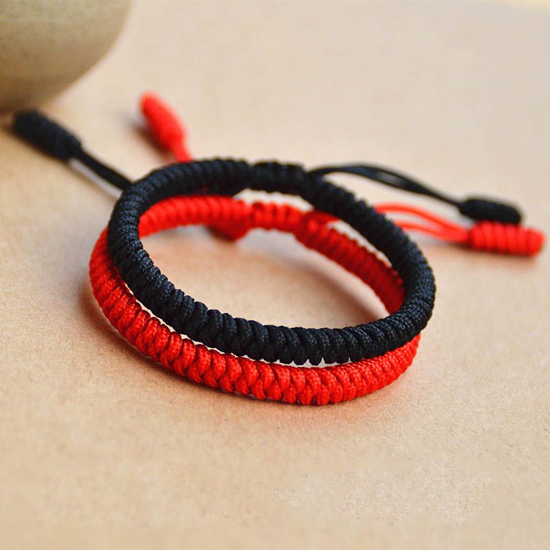Red String Bracelet for Men and Women - Tibetan Buddhist Handmade Lucky  Rope Knots Bracelet - Positive Energy & Protection Red String Bracelet for