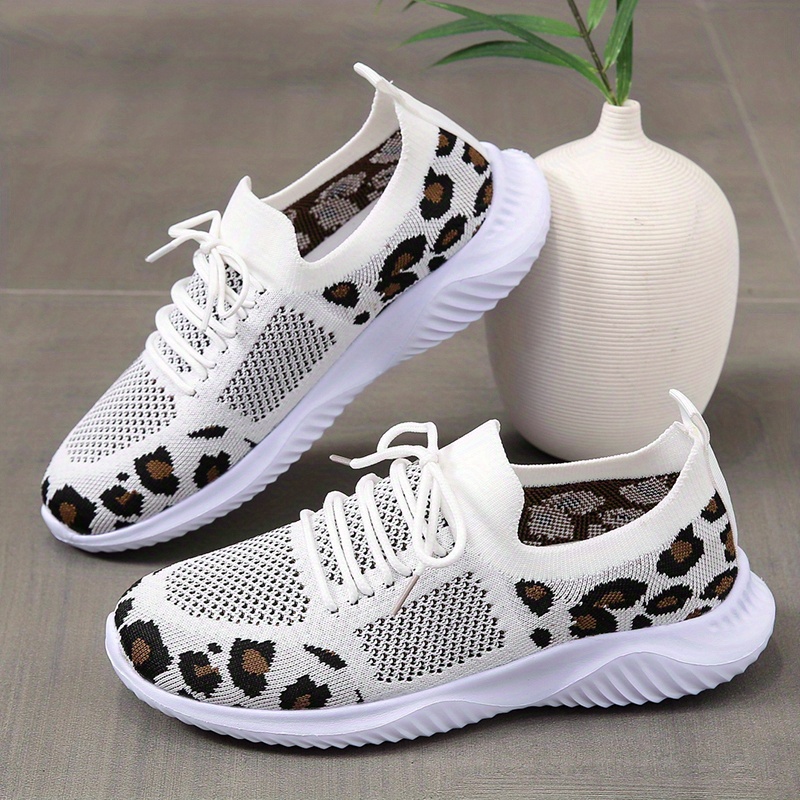  coolcustomize Zapatos de tenis antideslizantes para mujer,  zapatos deportivos con estampado de mascotas, Bunny Rabbit : Ropa, Zapatos  y Joyería