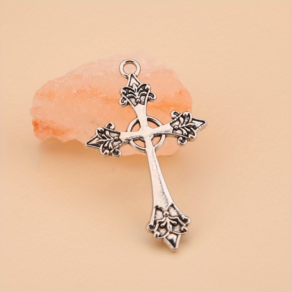 Four Flowers Round Cross Pendant Necklace, Pendant Toy, Keychain, Jewelry  Handicraft, Jewelry Accessories - Temu New Zealand