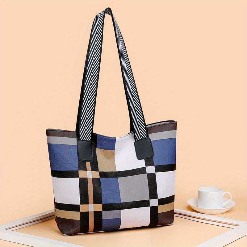 Colorblock Geo Graphic Square Bag With Bag Charm